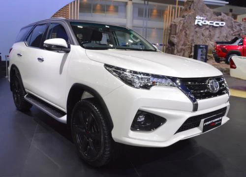 Toyota Fortuner TRD Sportivo 2017 có giá từ 1,15 tỷ đồng