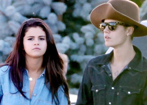 Cố chứng minh mình đã "ngoan", nhưng Justin Bieber vẫn bị gia đình Selena lạnh nhạt