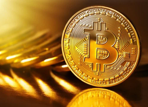 Giá tăng chóng mặt không kiểm soát nổi, Steam buộc phải bỏ việc bán game bằng Bitcoin