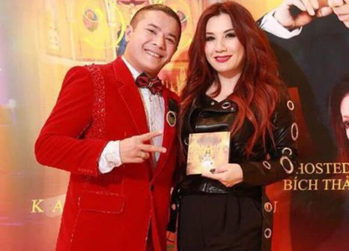 Kasim Hoàng Vũ thân thiết với vợ cũ Bằng Kiều trong buổi ra mắt album tại Mỹ