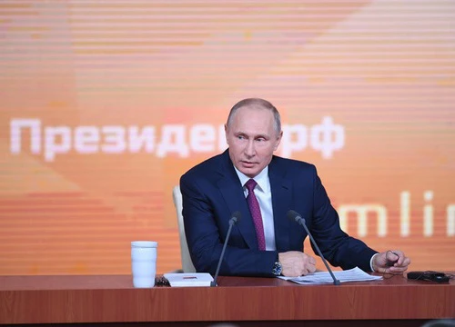 Tổng thống Putin cần hơn 30.000 chữ ký để tái tranh cử độc lập