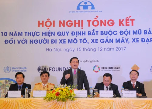 Bộ trưởng Bộ GTVT: Sản xuất mũ bảo hiểm giả là tội ác