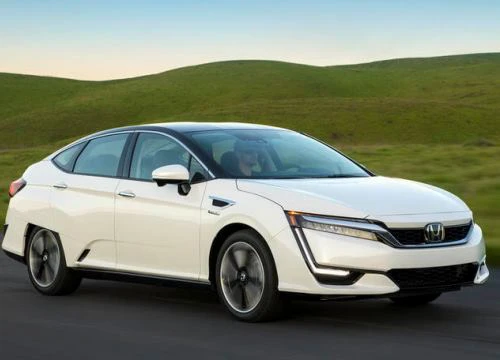 Honda Clarity được đánh giá tốt hơn cả Accord