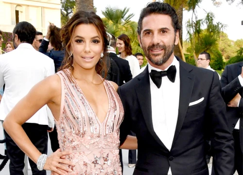 'Bà nội trợ kiểu Mỹ' Eva Longoria mang thai con đầu ở tuổi 42