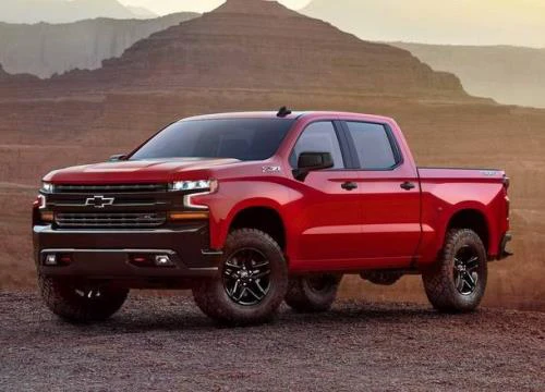 Chevrolet Silverado 2019 hứa hẹn đánh bại Ford F-150