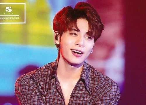 Jonghyun: 9 năm cần mẫn với duy nhất 1 tình yêu cho âm nhạc