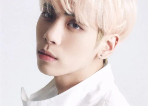 Lá thư tuyệt mệnh của Jonghyun (SHINee) được công bố: "Cuộc sống nổi tiếng này không bao giờ dành cho tôi"