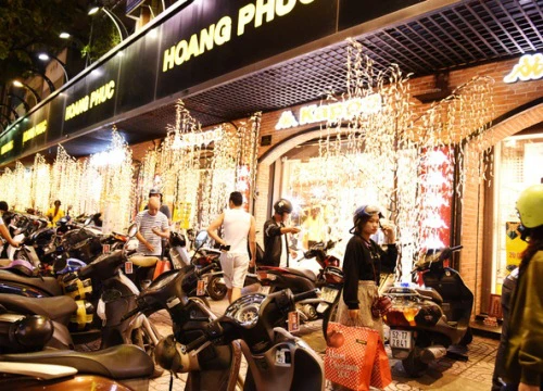 Đón Noel và năm mới, Hoàng Phúc Big sale giảm thêm 50%++ cho 9 thương hiệu thời trang