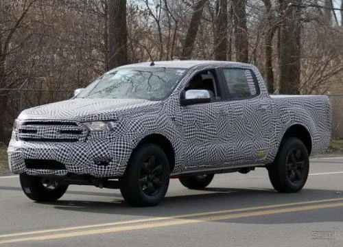 Ford Ranger 2019 đời mới sẽ trang bị động cơ xăng