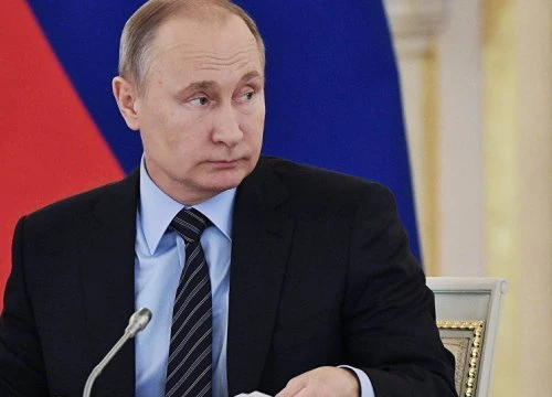 Putin rời cuộc họp để nghe điện thoại khẩn cấp