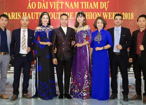 Áo dài Việt lần đầu có mặt tại Haute Couture Paris Fashion Week