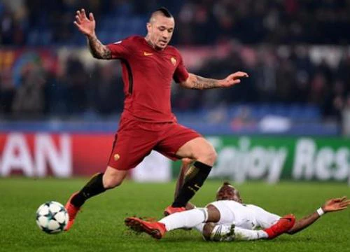 Cầu thủ 'gấu' nhất của AS Roma cũng bị đe dọa