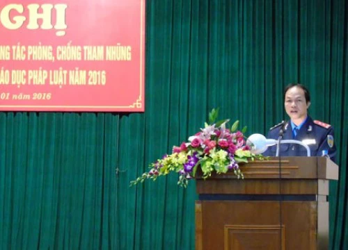 Chánh Thanh tra Sở GTVT Hà Nội bị tố "bảo kê" xe quá khổ, quá tải