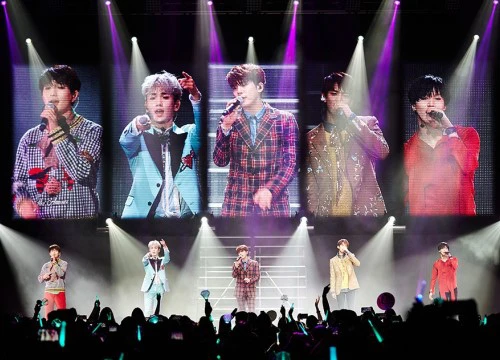 Jonghyun mất, loạt concert sắp tới của SHINee có khả năng bị hủy