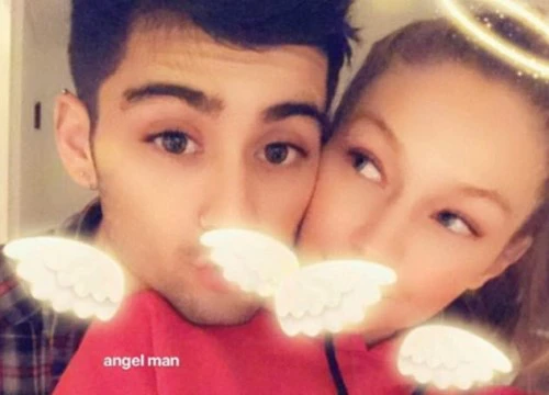 Mắt to tròn, mi cong vút, Zayn chụp ảnh selfie còn &#8220;xinh&#8221; hơn cả bạn gái Gigi Hadid