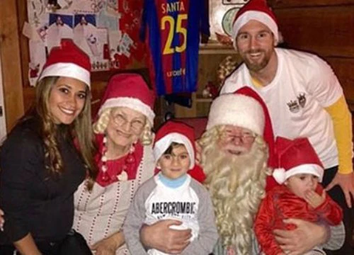 Messi đưa gia đình đi thăm ông già Noel