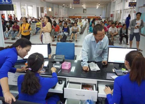 TP.HCM: Giá vé xe Tết tăng đến 60%