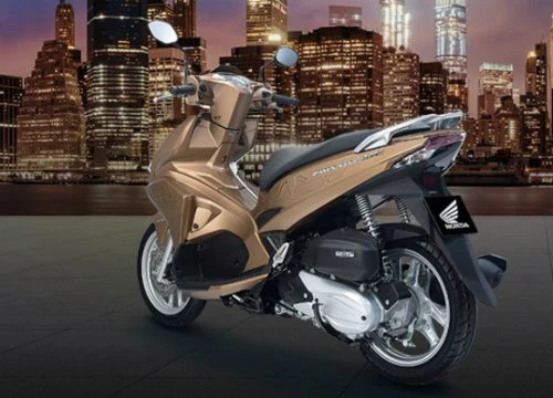 Honda Air Blade 2018 ở Việt Nam gây sốt báo ngoại