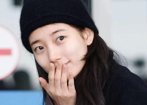 Đầu năm mới, "tình đầu quốc dân" Bae Suzy tự tin để mặt mộc vẫn đẹp xuất chúng