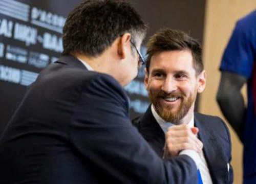 Messi bổ sung điều khoản được phép rời Barca vào hợp đồng