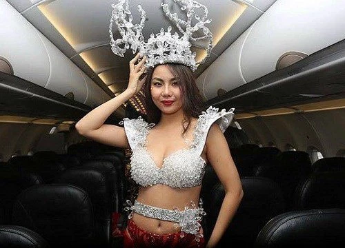 Tiếp tục ý kiến về dàn mẫu bikini trên chuyến bay chở tuyển U23