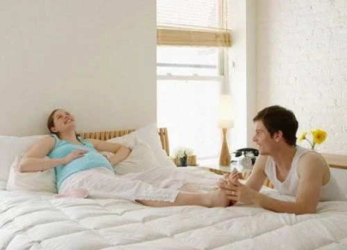 Khi vợ mang bầu, có phải đàn ông nào cũng đi chăn rau ở ngoài không?