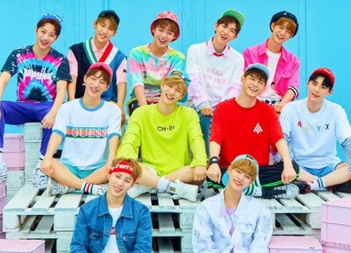 Netizen như ngồi trên đống lửa trước tin đồn Wanna One không tan rã trong 2018