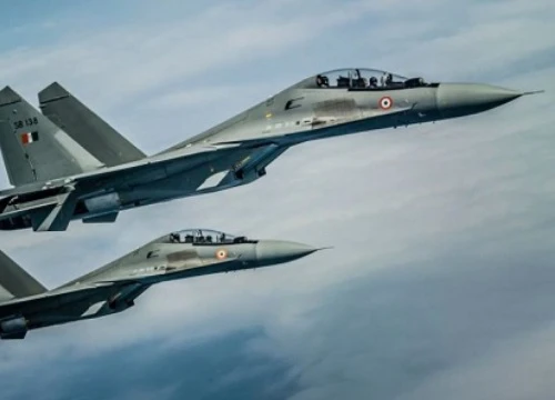 Ấn Độ điều 4 tiêm kích Su-30 đến gần biên giới Trung Quốc làm gì?