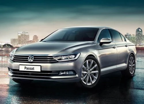 Volkswagen Passat 2018 có giá khởi điểm 700 triệu đồng