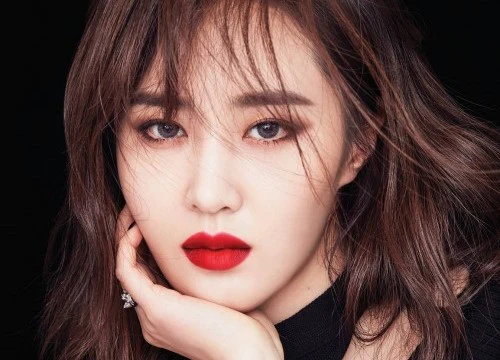 Yuri - Thành viên đầu tiên của SNSD trình làng ca khúc solo trong năm 2018