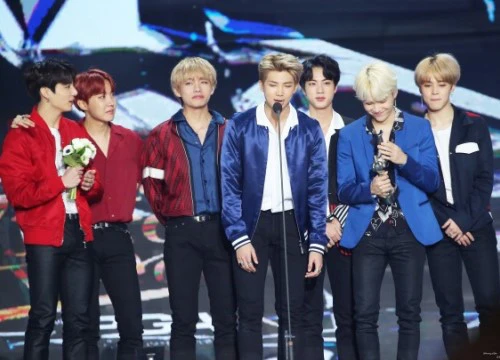 BTS đã 'nẫng' Daesang khỏi EXO như thế nào tại Golden Disc Awards năm nay?