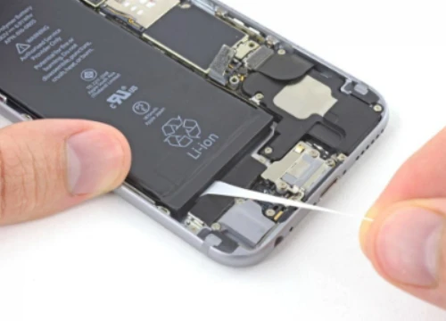 Áp lực thay pin có thể là nguyên nhân của hai vụ nổ pin iPhone