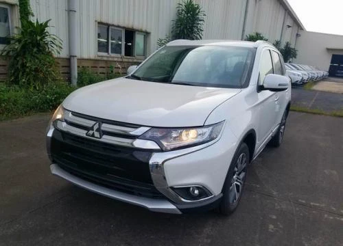 Giá 808 triệu đồng, Mitsubishi Outlander lắp ráp Việt Nam có gì?