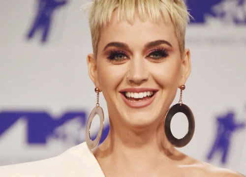 Katy Perry: 'Trên người tôi mọi bộ phận đều là thật'