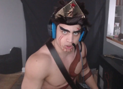 Chào mừng mùa giải mới LMHT, game thủ 'lắm tài nhiều tật' Tyler1 quyết định stream... 45 giờ liên tục