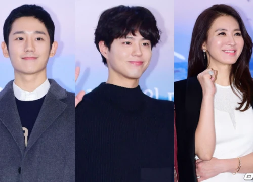 Park Bo Gum và Jung Hae In đụng độ: Fan nữ vừa mất máu, vừa không biết chọn ai đẹp hơn