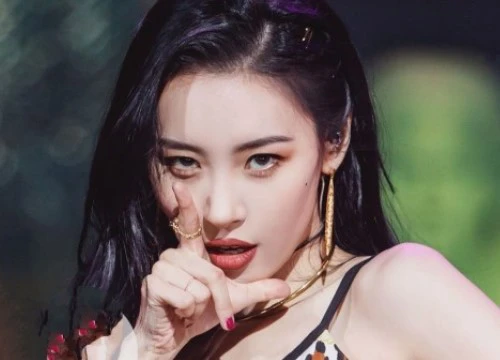 Netizen 'ngao ngán' màn comeback Sunmi: Hết đạo nhái lại tới hát nhép