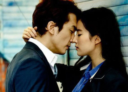 3 năm hò hẹn, chuyện tình Song Seung Hun - Lưu Diệc Phi kết thúc buồn như phim "Third Love"