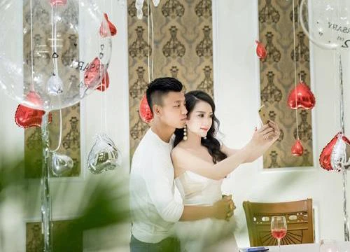 Bạn gái cầu thủ "ngầu" nhất U23, trắng không thua Ngọc Trinh, hàng hiệu cũng không hề kém!