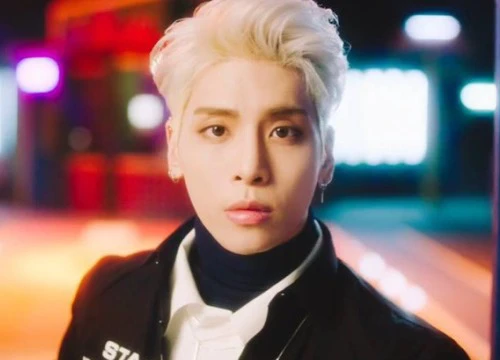 Fan đưa album cuối cùng của Jonghyun lên đỉnh iTunes gần 20 quốc gia