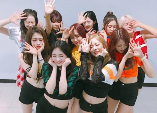 Netizen 'ngơ ngác' vì PRISTIN thắng giải giống Wanna One, dù không biết nhóm làm được gì?