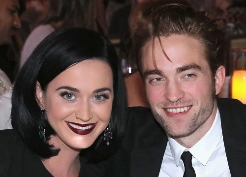 Robert Pattinson và Katy Perry bị bắt gặp hôn môi đắm đuối giữa nhà hàng