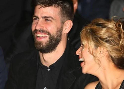 Pique quậy hết mình ăn mừng Shakira thắng giải Grammy