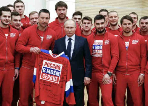 Tổng thống Putin xin lỗi các vận động viên Nga