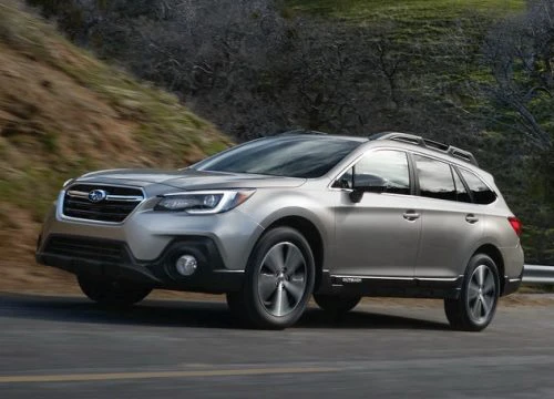 Subaru Outback 2018 có giá 1,4 tỷ đồng