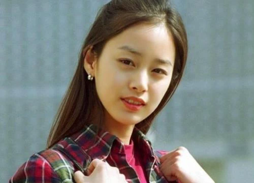 Trước khi trở thành vợ Bi Rain, Kim Tae Hee từng có mối tình thời sinh viên hiếm người nhớ