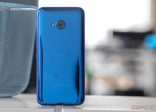 Trễ hẹn với U12, HTC lấp khoảng trống tại MWC 2018 bằng smartphone này đây