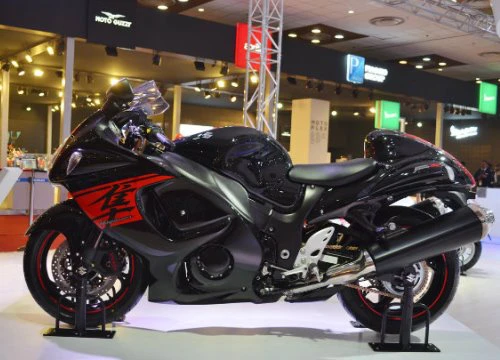 Cận cảnh "thần gió" 2018 Suzuki Hayabusa trong thực tế