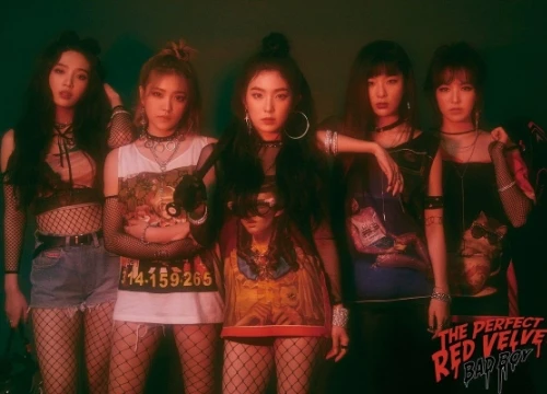 Nhờ hit mới, Red Velvet chấm dứt chuỗi 'bất bại' suốt 4 tháng của TWICE