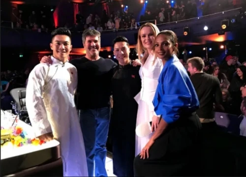 Hai 'hoàng tử xiếc' Quốc Cơ - Quốc Nghiệp được cả 4 HLV lựa chọn khi tham gia Britain's Got Talent